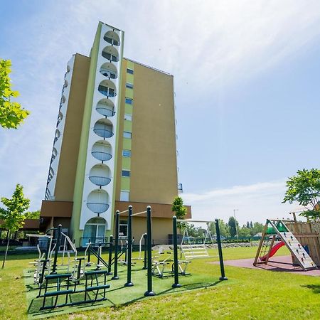 שיופוק Csenge Apartman מראה חיצוני תמונה
